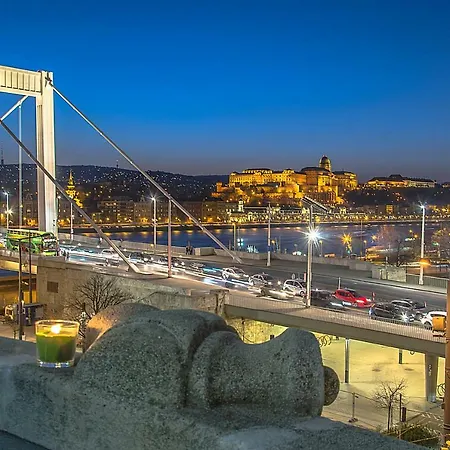Budabest View Apartment